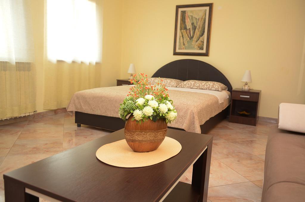 Apartment Adela Kotor Exteriör bild