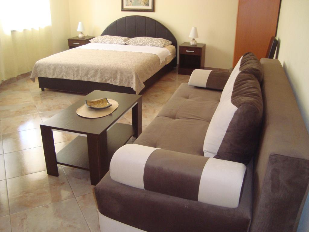 Apartment Adela Kotor Exteriör bild