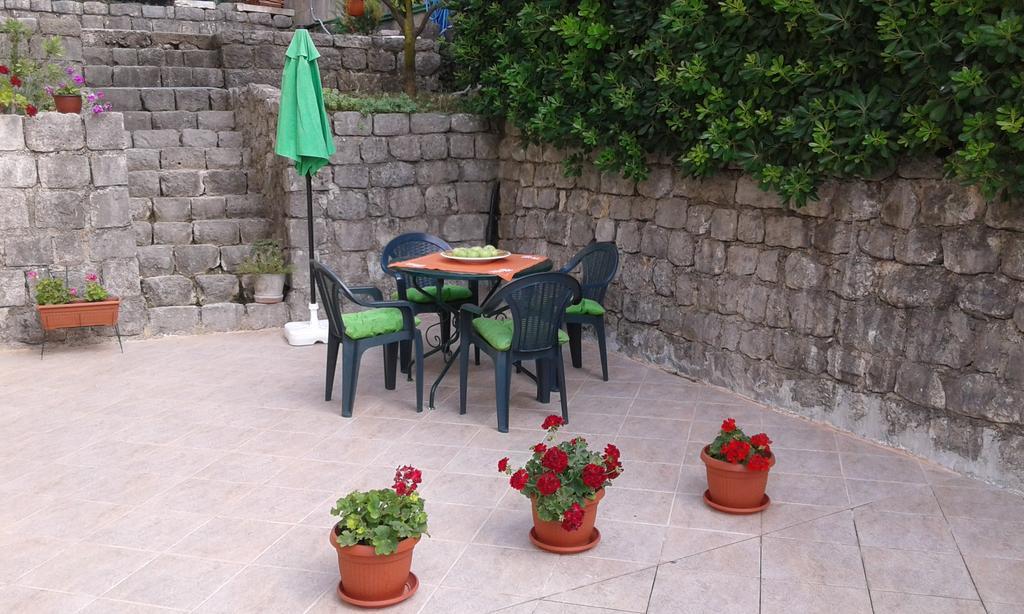 Apartment Adela Kotor Exteriör bild