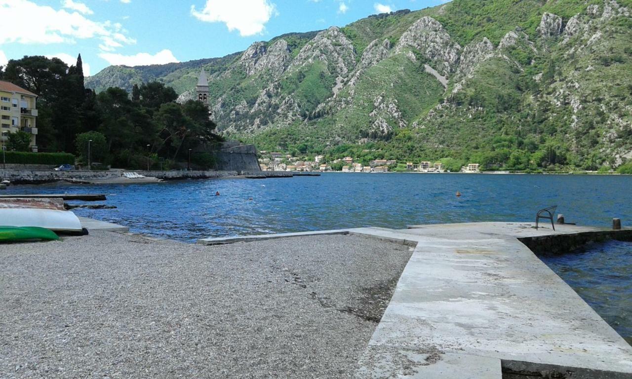 Apartment Adela Kotor Exteriör bild