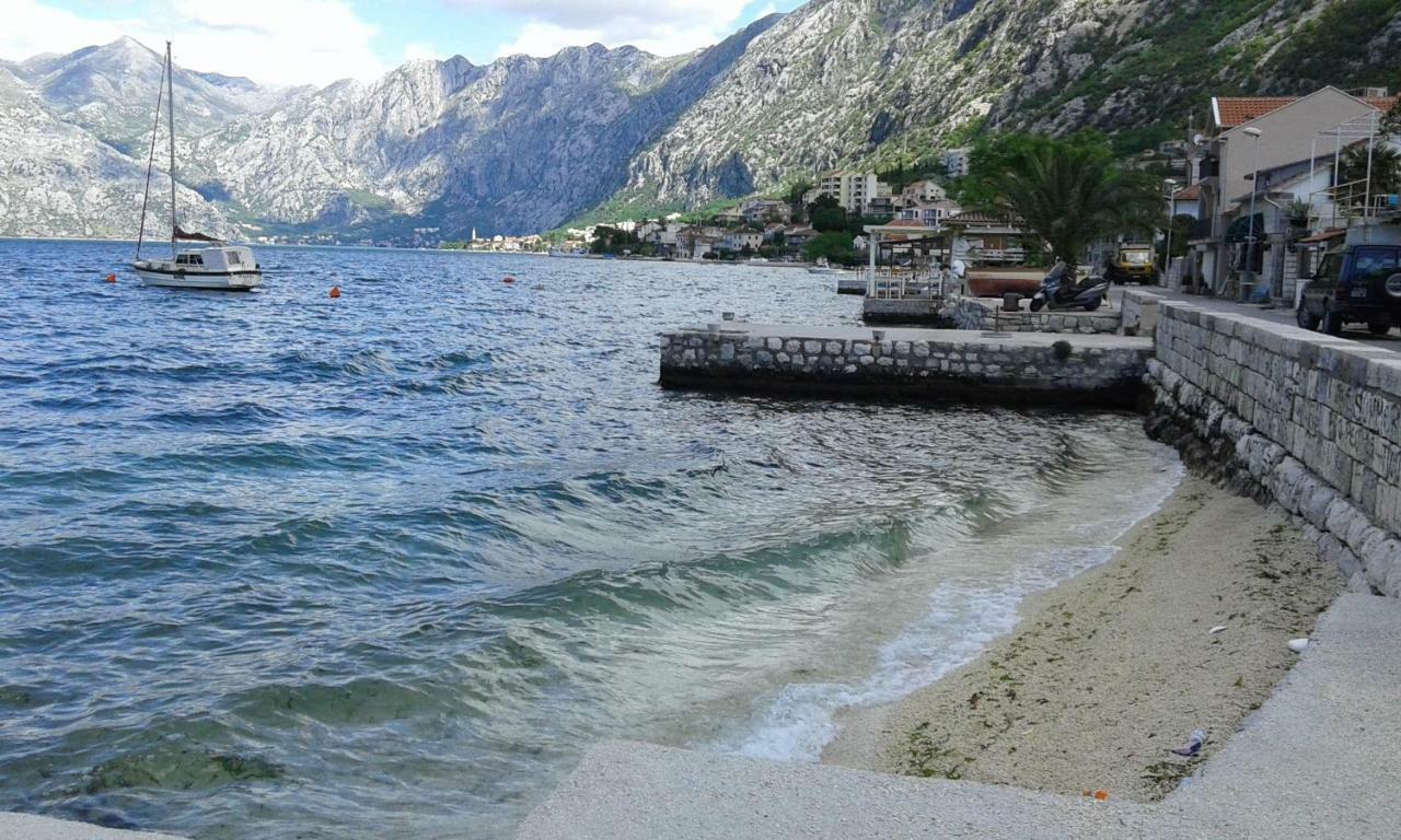 Apartment Adela Kotor Exteriör bild
